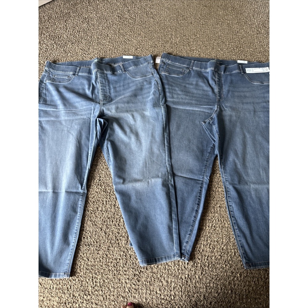 2 Pair Women's Terra  & Sky Straight  Jeans  4X NWT , Stretch Pull Up
